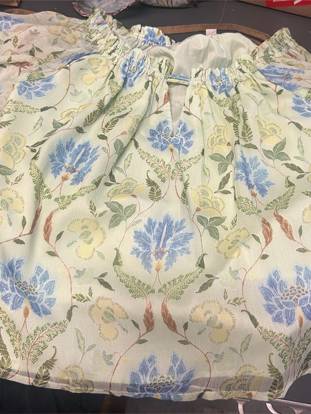 LOFT Floral Print lightweight summer blouse. Can be worn as off the shoulder.